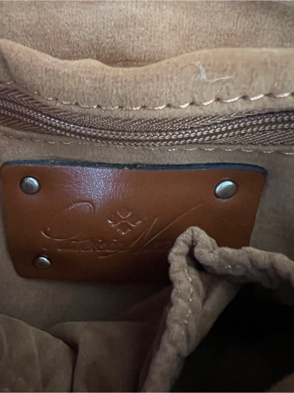 Handcrafted Crochet and Leather Half-Moon Crossbody Bag and matching wallet. - Picture 4 of 7
